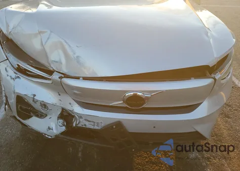 2024 Volvo Xc40 Recharge Plus z USA, uszkodzony, nr VIN YV4ER3XL7R2232557